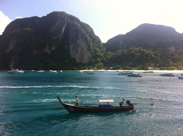 Arriving to Phi Phi Islands (Phi Phi Don) to the main town