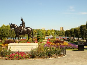 Queen Elizabeth statue on grounds of Legislative Building in Regina (Credit: Bill Rockwell)