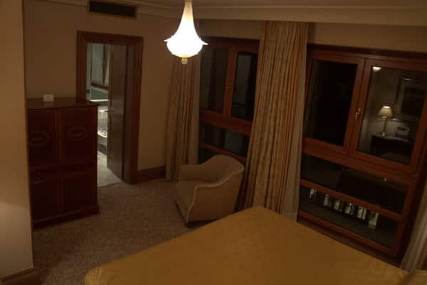 Floor to ceiling windows - Bauers Venezia L'Hotel