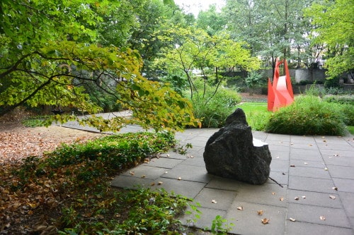 Sparkly rock-shaped chair at the sculpture garden