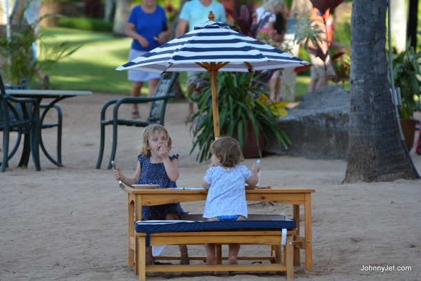 Kids table at Turtle Bay Resort 