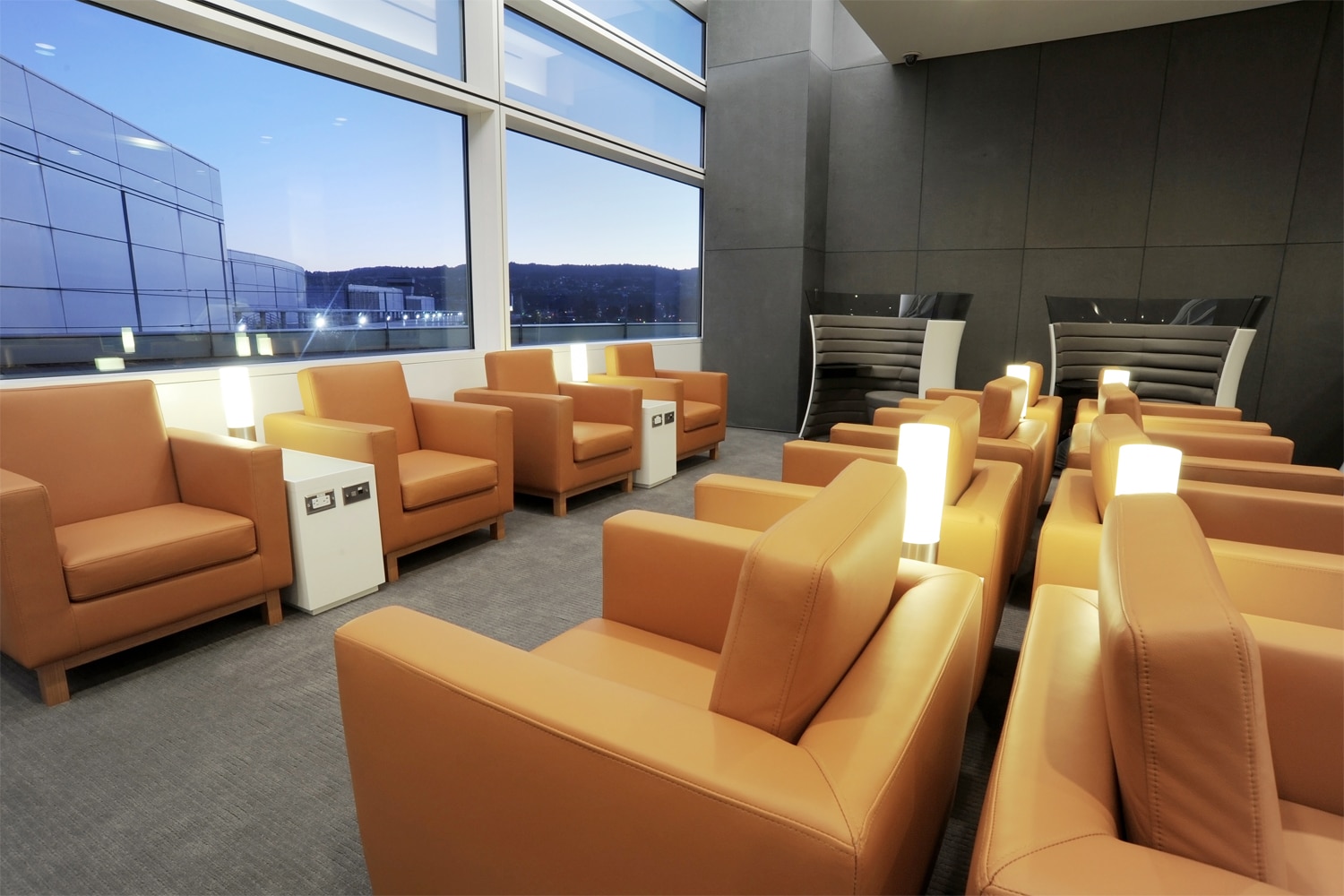 cathay-pacific-lounge