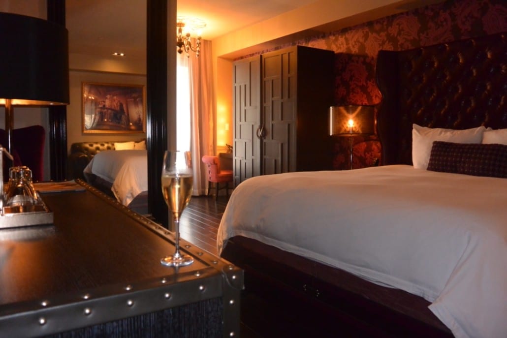 The Cromwell vintage, yet modern room