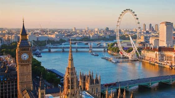 #1: London, England (Credit: FlightHub)