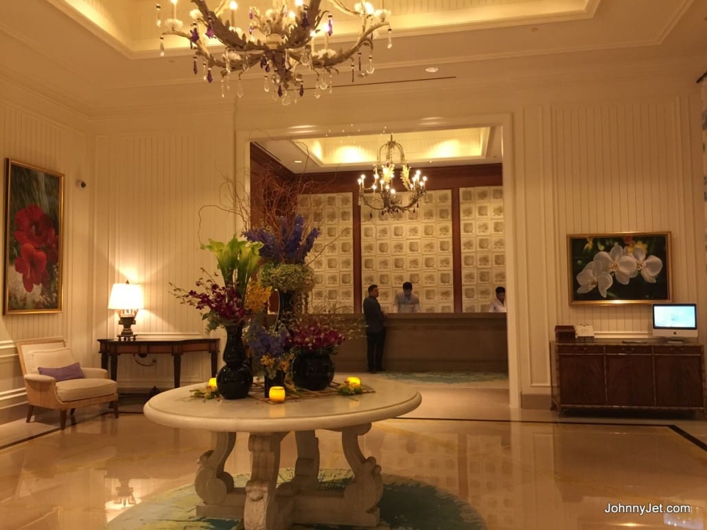 Ritz-Carlton Grand Cayman Lobby