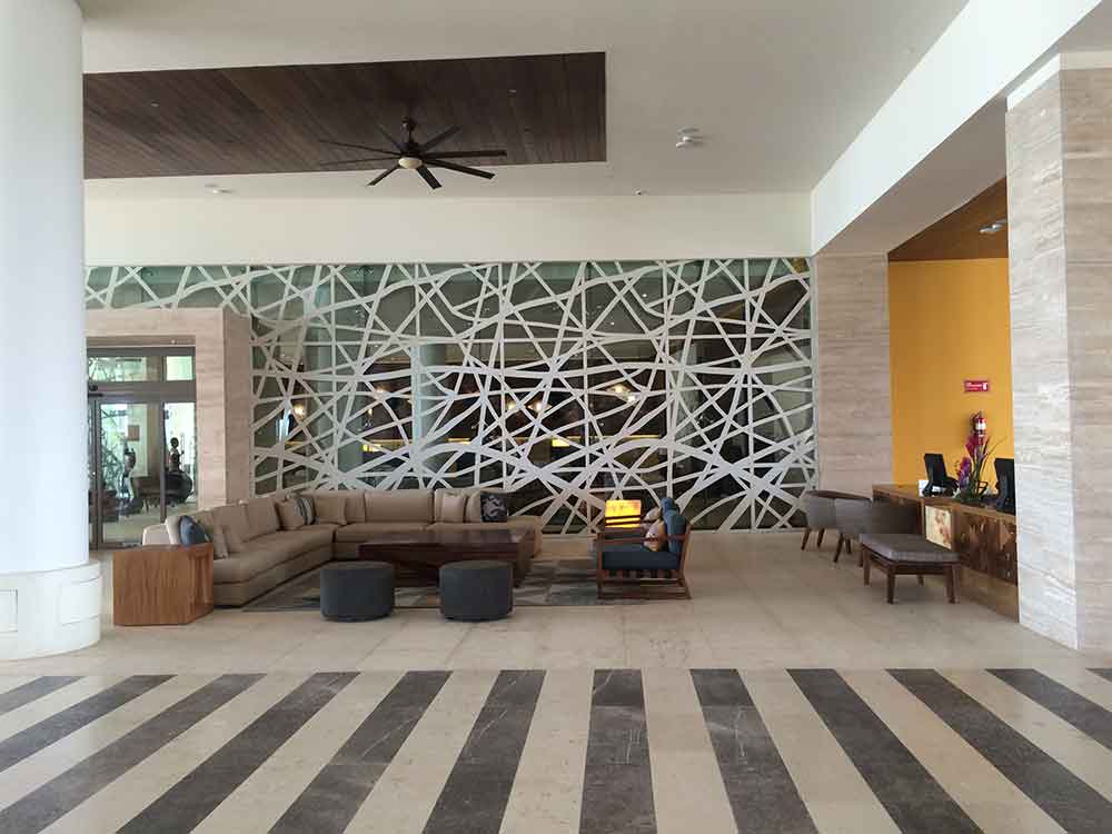 Hyatt Ziva Cancun lobby