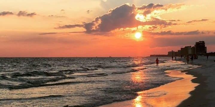 Sunset on the beach in South Walton, Florida (Credit: MaryAnne Danahy)
