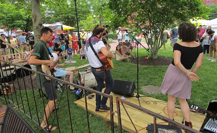 Local band playing “in-the-round” at Delaware’s Big Noise Festival (Credit: Bruce Northam)