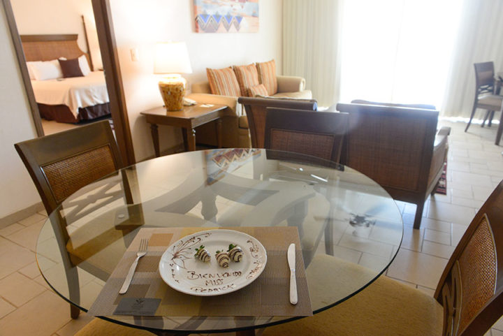 A delicious greeting in our suite