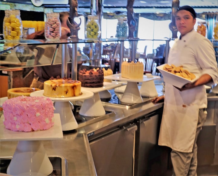 Cakes on the sweets bar (Credit: Bill Rockwell)