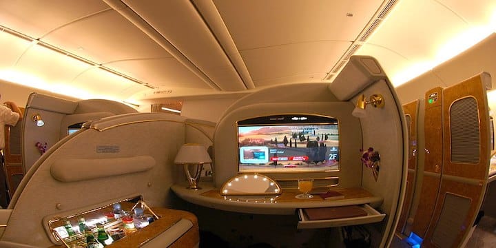 https://www.flickr.com/photos/omeyamapyonta/2441958959/ Emirates_Boeing_777-200LR_First_Class_Suite credit cards for first class travel